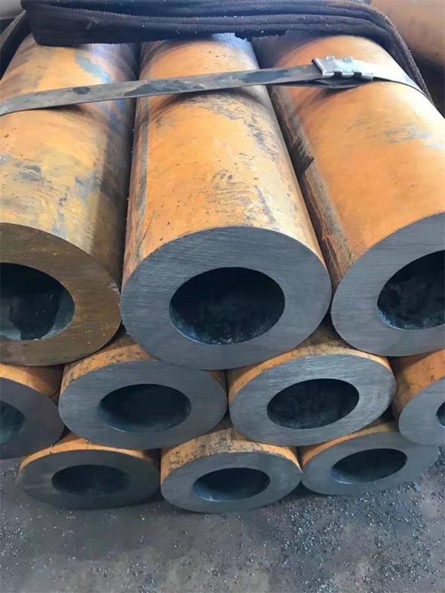 金昌20号厚壁无缝钢管