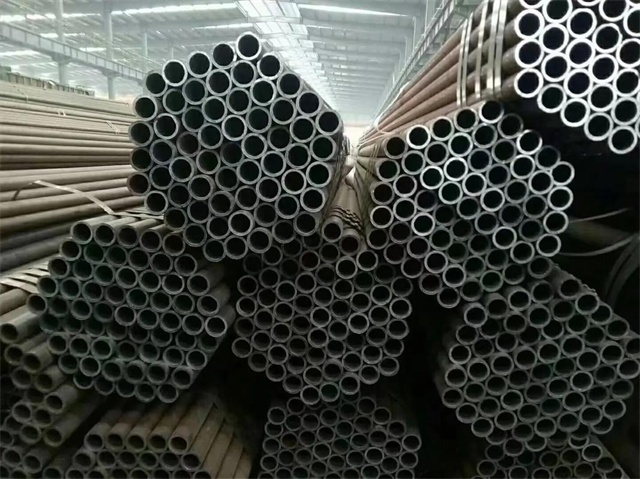 金昌20#石油裂化用无缝钢管